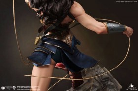 Wonder Woman Early Bird Version Wonder Woman Comic 1/4 Statue by Queen Studios