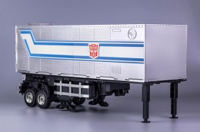 Optimus Prime Flagship Trailer Kit Interactive Auto-Converting Vehicle Transformers by Robosen