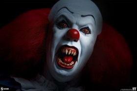 Pennywise It (1990) Action Figure 1/6 Scale by Sideshow Collectibles