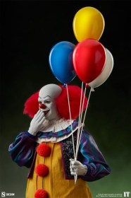 Pennywise It (1990) Action Figure 1/6 Scale by Sideshow Collectibles