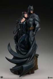 Batman & Catwoman DC Comics Diorama by Sideshow Collectibles