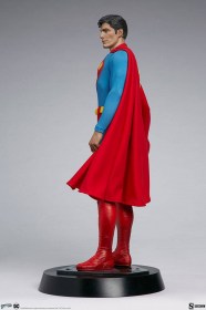 Superman: The Movie Superman Premium Format Figure by Sideshow Collectibles
