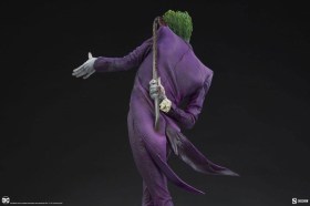 The Joker DC Comics Premium Format Statue by Sideshow Collectibles