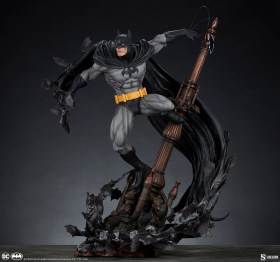 Batman (Black Variant) Exclusive DC Comics Premium Format Statue by Sideshow Collectibles