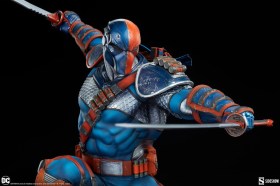 Deathstroke DC Comics Premium Format Statue by Sideshow Collectibles