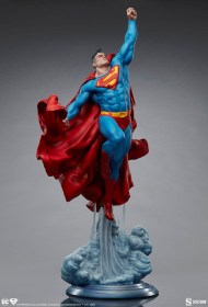 Superman DC Comics Premium Format Statue by Sideshow Collectibles