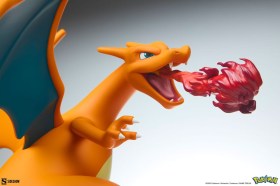 Charizard Pokémon Statue by Sideshow Collectibles