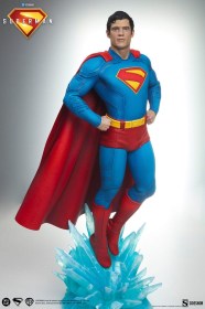 Superman & Krypto Bundle Superman (2025) Premium Format Statues by Sideshow Collectibles