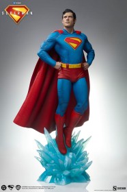 Superman (2025) Premium Format Statue by Sideshow Collectibles
