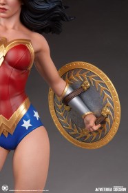 Wonder Woman DC Comics 1/4 Maquette by Tweeterhead