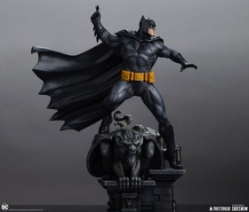 Batman (Black and Gray Edition) DC Comics 1/6 Maquette by Tweeterhead