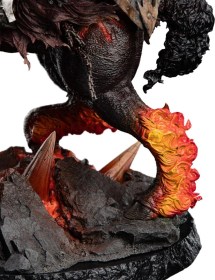 Archaon the Everchosen Limited Edition Warhammer Age of Sigmar 1/10 Statue by Weta