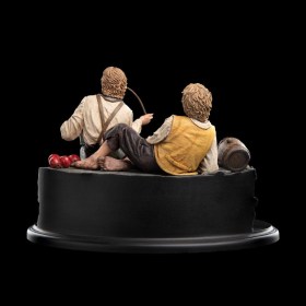Merry and Pippin The Lord of the Rings Mini Statue by Weta