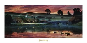Return to the Green Dragon Inn (Gus Hunter) Lord of the Rings Art Print by Weta