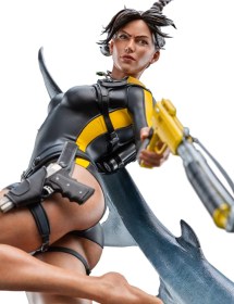 Lara Croft Quest for Avalon Tomb Raider 1/4 Statue by Weta Workshop